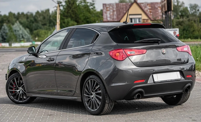 Alfa Romeo Giulietta cena 54800 przebieg: 188000, rok produkcji 2016 z Radom małe 436